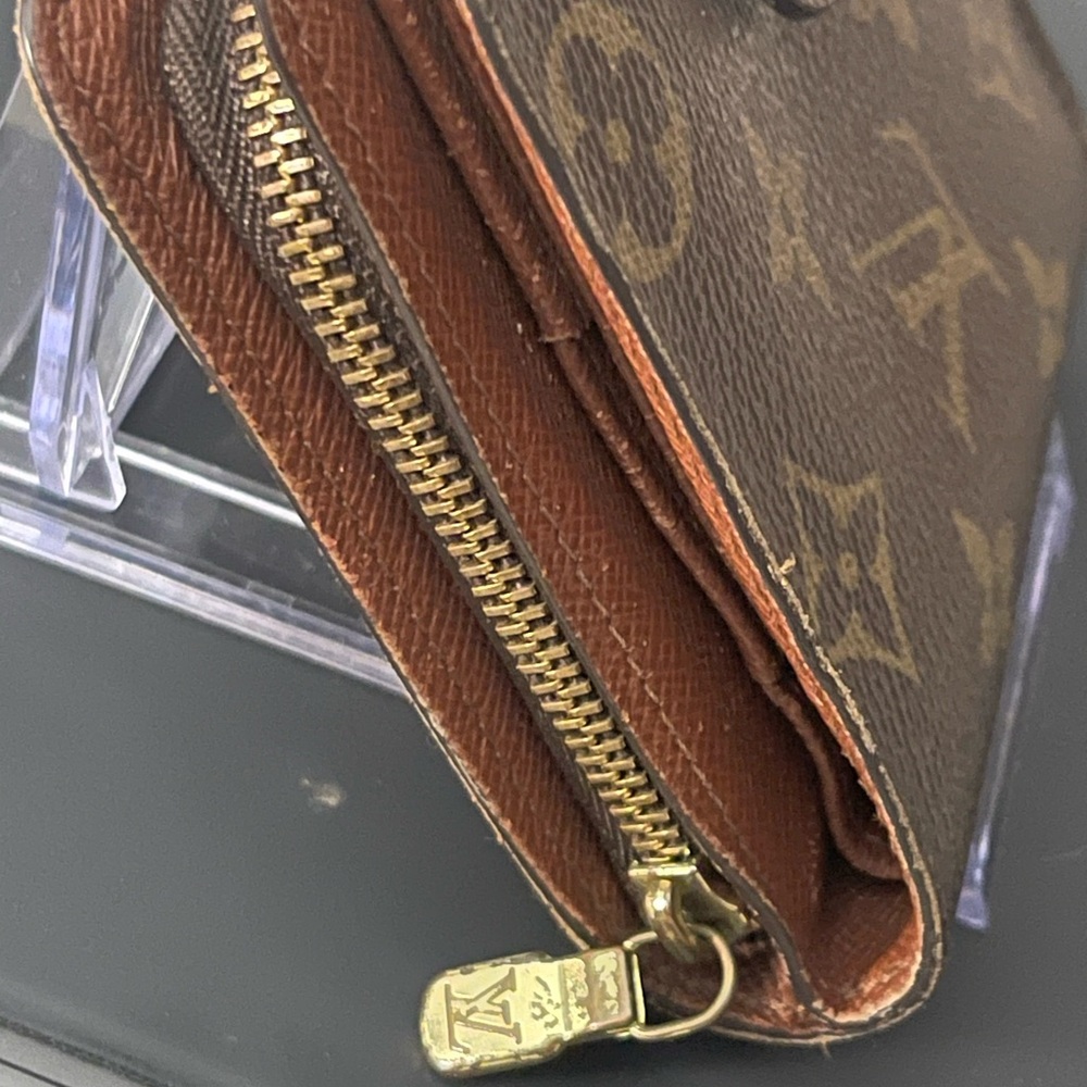 Louis Vuitton classic Brown Monogram Wallet - Picture 6 of 15